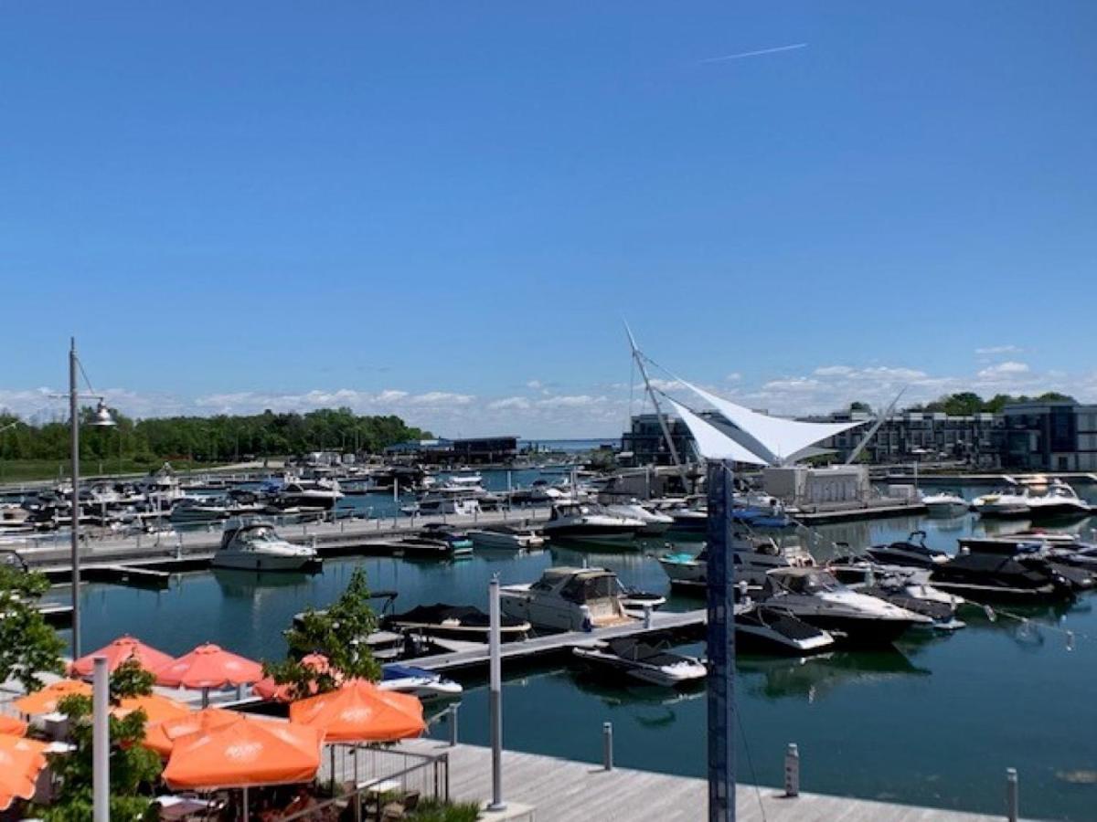Stunning Stayz At Friday Harbour Beach Marina Resort Lake Simcoe Innisfil Eksteriør bilde