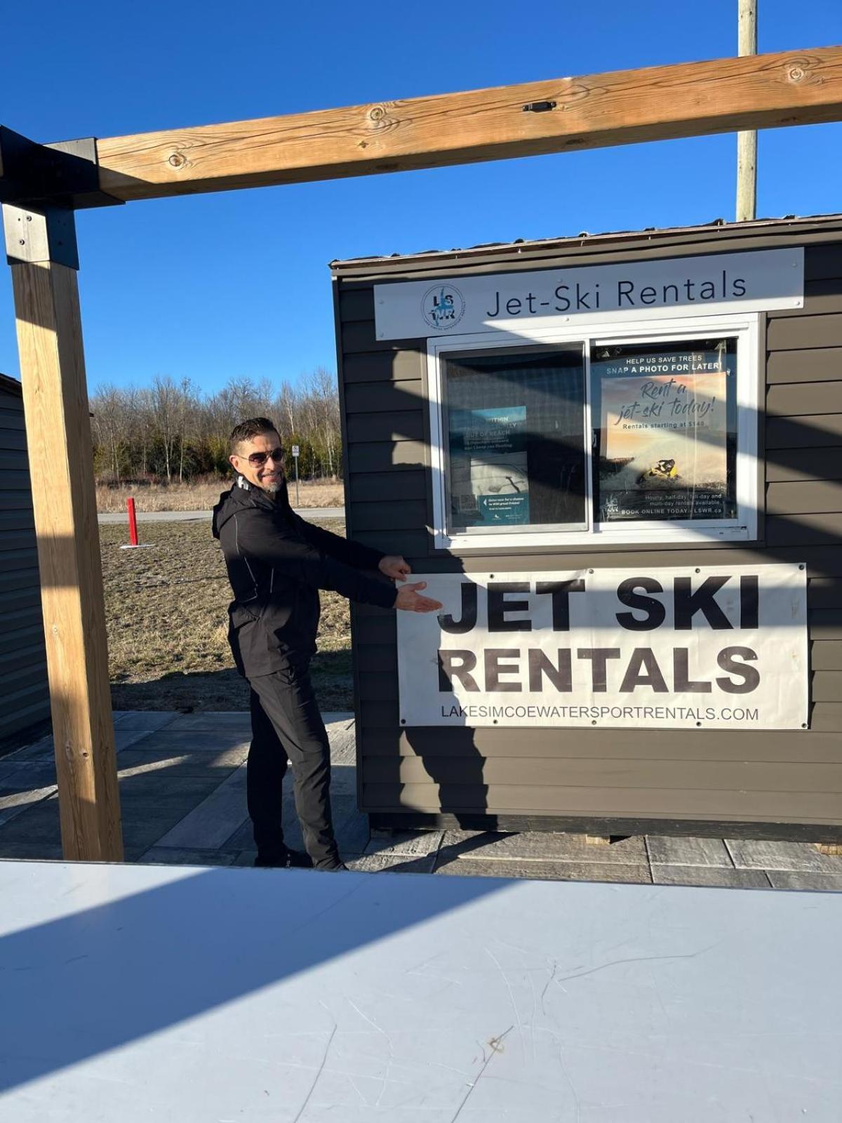 Stunning Stayz At Friday Harbour Beach Marina Resort Lake Simcoe Innisfil Eksteriør bilde